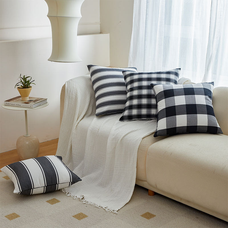 HKM-299283 Black and White Checkered Polyester Cotton Pillowcase for Sofa and Bedroom Use