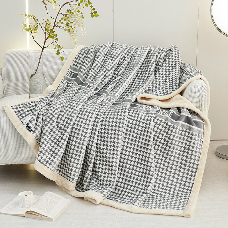 HKM-302611 Cozy Cotton Fleece Blanket in Various Patterns and Sizes for All Seasons