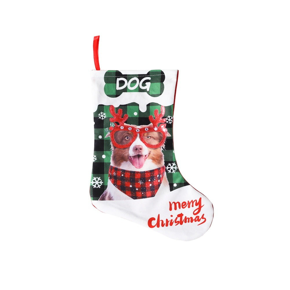 HKM-302739 Plaid Christmas Decoration for Pets - Cloth Design Featuring Cats and Dogs, 26x36cm
