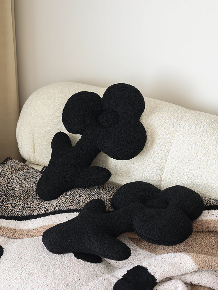 HKM-304915 Plush Black Flower-Shaped Pillow for Sofas and Bedding, 48x31cm