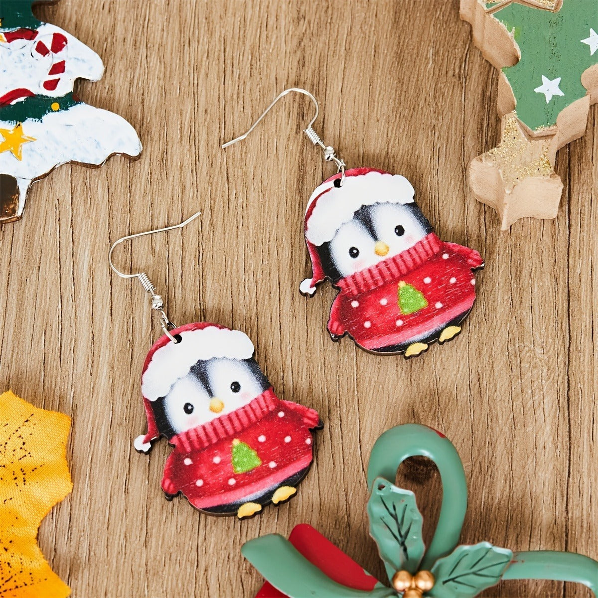 HKM-307027 Cute Penguin Acrylic Earrings for Christmas - Red and Green Cartoon Design, Unisex, 3cm