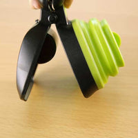 HKM-309459 Foldable Pooper Scooper for Dogs with 1 Roll of Decomposable Bags - Easy Clean Waste Pickup Tool