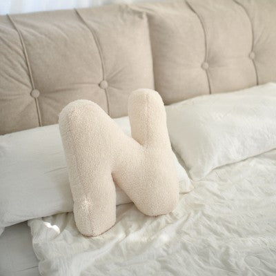 HKM-313107 Plush Alphabet Pillow Cushion for Home Decor and Photography Props