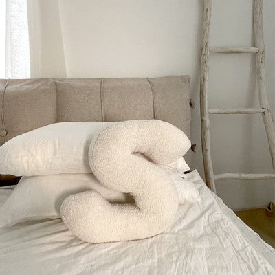 HKM-313107 Plush Alphabet Pillow Cushion for Home Decor and Photography Props