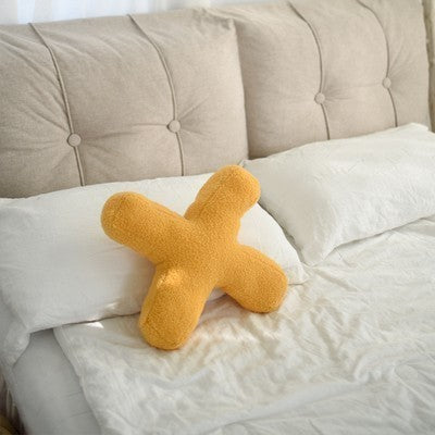 HKM-313107 Plush Alphabet Pillow Cushion for Home Decor and Photography Props