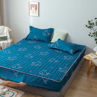 HKM-314131 Waterproof Quilted Bedspread Mattress Cover for 30cm Mattresses
