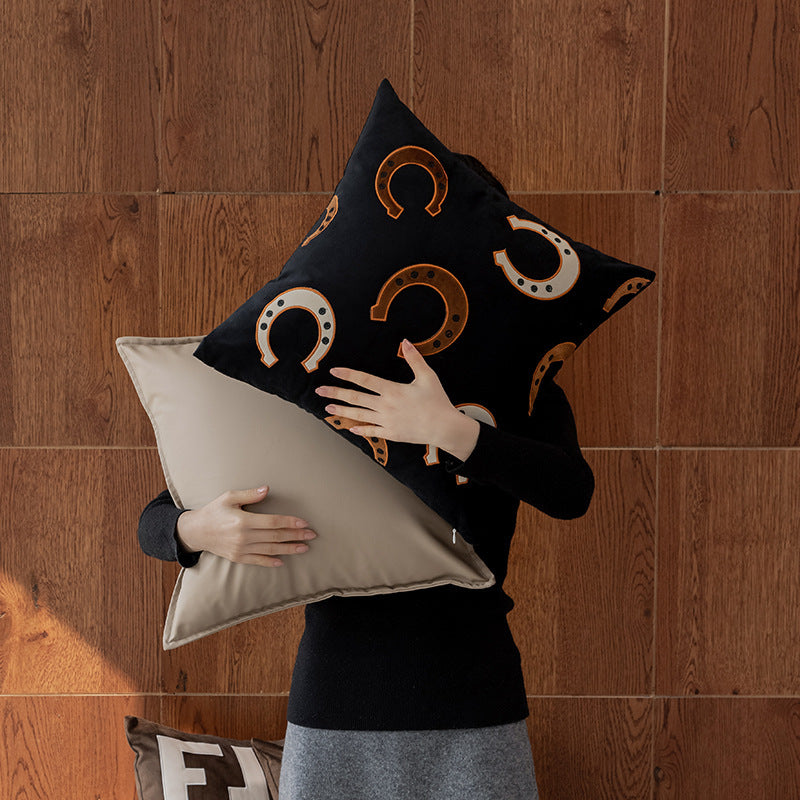 HKM-314259 Geometric Abstraction Pillowcase - Brown & White Horse, Elegant Retro Embroidery, 45x45cm