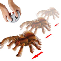 HKM-314707 Remote Control Infrared Induction Plush Spider Toy - Soft Scary Prank for Halloween 360° Rotation