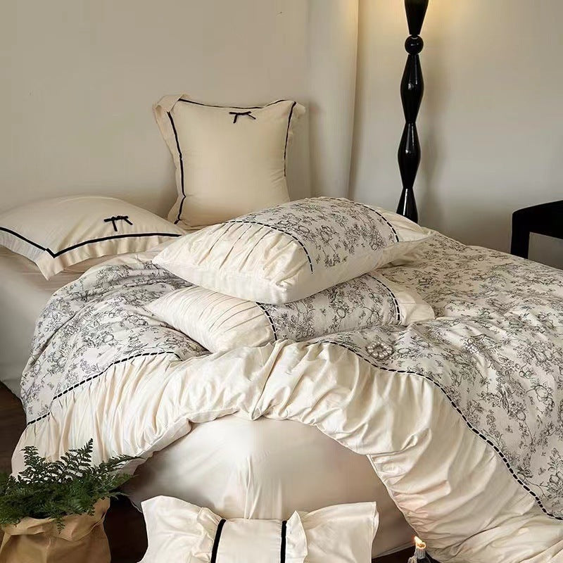 KTX-315923 French Vintage Style Warmth Four-Piece Lace Bedding Set for Autumn and Winter