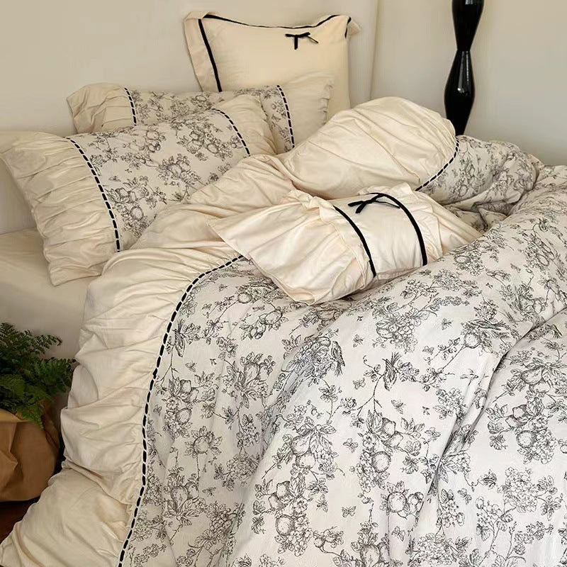 KTX-315923 French Vintage Style Warmth Four-Piece Lace Bedding Set for Autumn and Winter