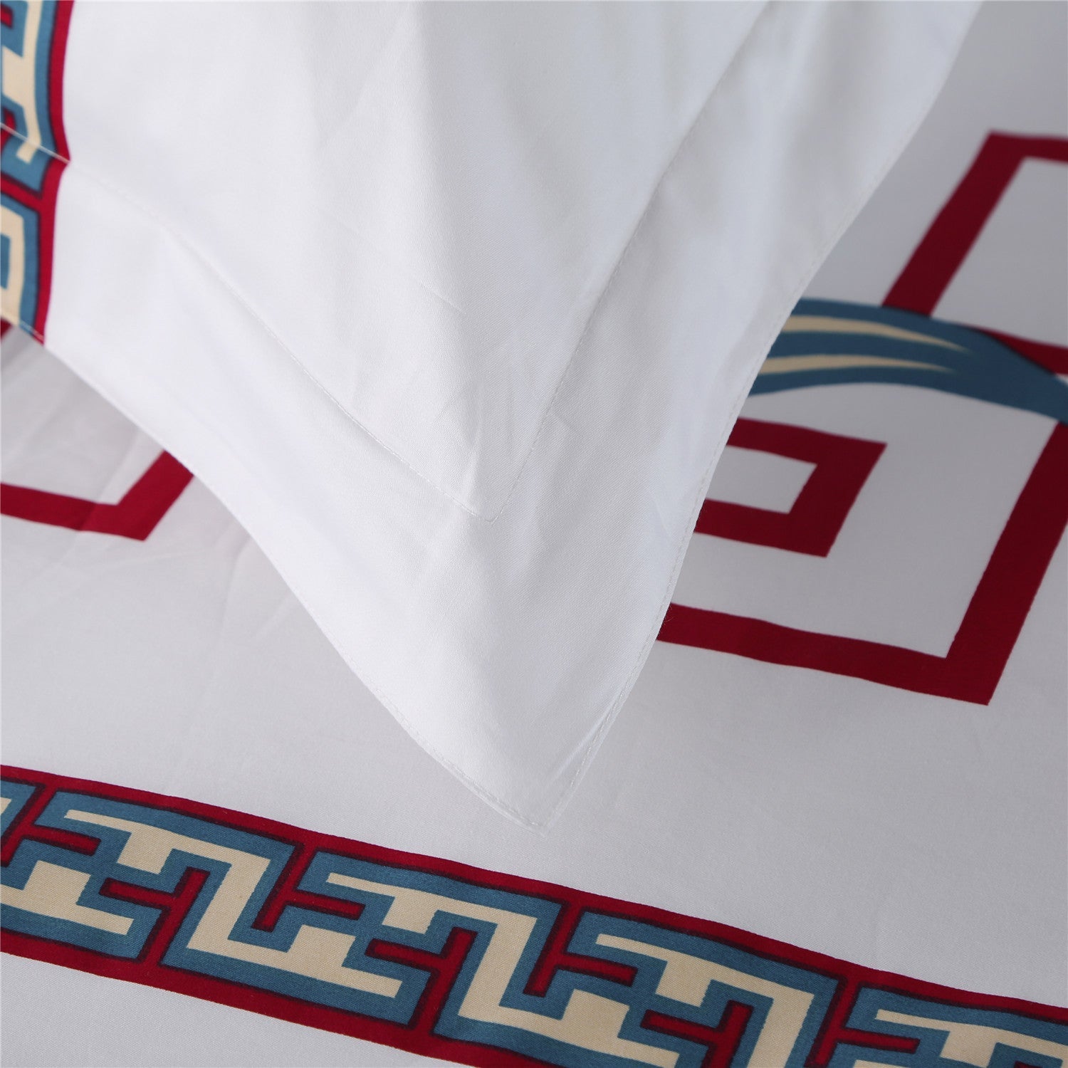 HKM-318419 Pure Cotton 4-Piece Bedding Set with Reactive Printing – Available in Red, Blue, and Yellow Cloud Patterns