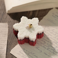 HKM-318867 Elegant Christmas Red Aromatherapy Candle - Handmade Soy Wax Decoration for a Festive Atmosphere