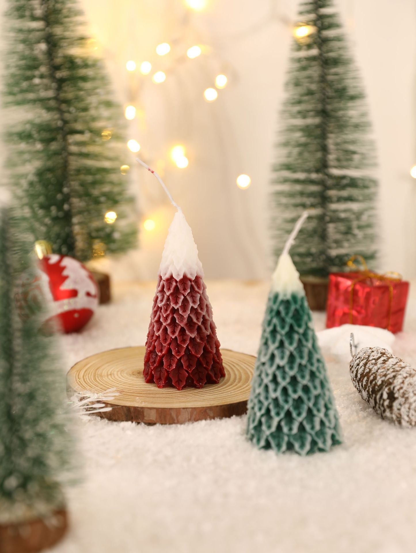HKM-318867 Elegant Christmas Red Aromatherapy Candle - Handmade Soy Wax Decoration for a Festive Atmosphere