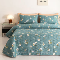 HKM-326483 Cotton Quilted Bed Cover Set with Floral Design – Includes Bedspread and 2 Pillowcases, Multiple Sizes Available
