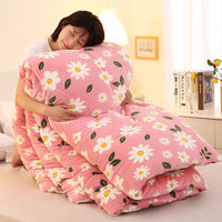 HKM-329107 Double-Sided Fleece Quilt for Dorms - Soft Polyester with Fun Prints