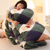 HKM-329107 Double-Sided Fleece Quilt for Dorms - Soft Polyester with Fun Prints