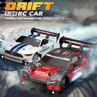 HKM-333075 1:24 Scale 2.4GHz Remote Control Drift Car with LED Lights and Drift Tires