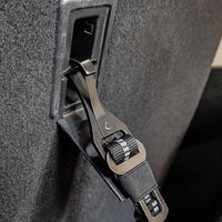 HKM-333267 Elastic Adjustable Dog Seat Belt for Car – Polyester and Zinc Alloy, 70cm to 125cm Stretchable Length, Black/Dark Grey
