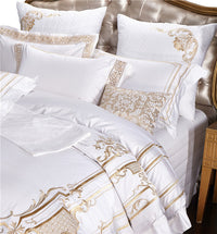 HKM-334547 Elegant Four-Piece European Style Bedding Set with Satin Finish