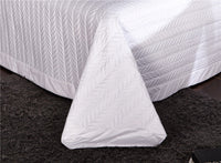 HKM-334547 Elegant Four-Piece European Style Bedding Set with Satin Finish