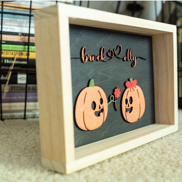 HKM-334675 Halloween and Christmas Decorative Photo Frame - 10x6 Inch Log Material - Style 1 & Style 2