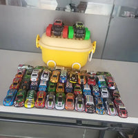 HKM-337491 Diecast 1:64 Scale Pull Back Race Car Model - Alloy & Plastic Toy Vehicle Collection