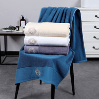HKM-338259 Thickened Lint-Free Cotton Bib Towel - Soft, Durable & Exquisite Edging - Available in White, Yellow, Blue, Grey (70x140 cm)