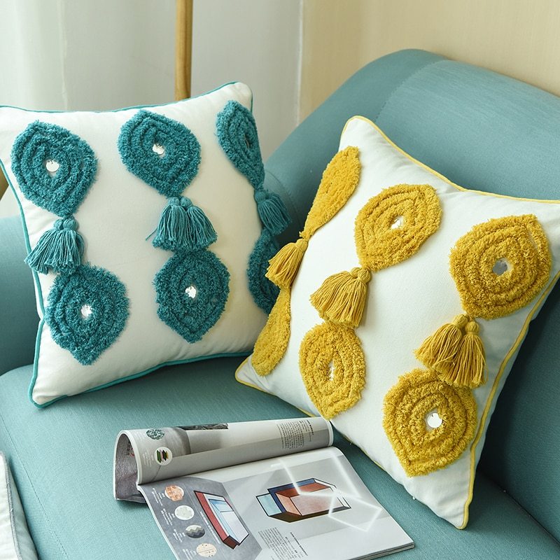 HKM-342099 Handmade Boho Style Ivory Pillowcase with Tassels, 45x45cm Linen Cushion Cover