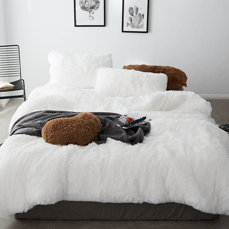 HKM-343763 Crystal Velvet Four-Piece Bedding Set in Cloud Mink Velvet - Personalized Fashion Design