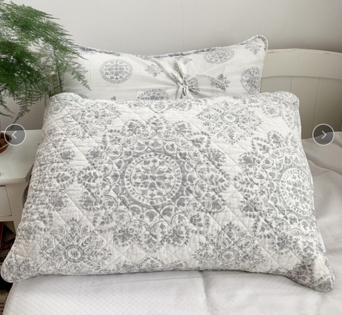 HKM-344659 Cotton Quilted Pillow Case - Simple and Stylish Design, 50CMx70CM