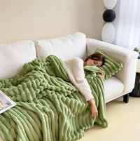 HKM-346515 Double-Sided Thick Bubble Velvet Blanket in Soft Colors for All-Season Comfort