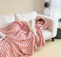 HKM-346515 Double-Sided Thick Bubble Velvet Blanket in Soft Colors for All-Season Comfort