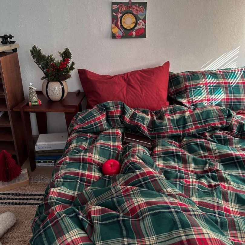 KTX-348691 Nordic Simple Plaid Cotton Four-Piece Bed Linen Set in Washed Cotton