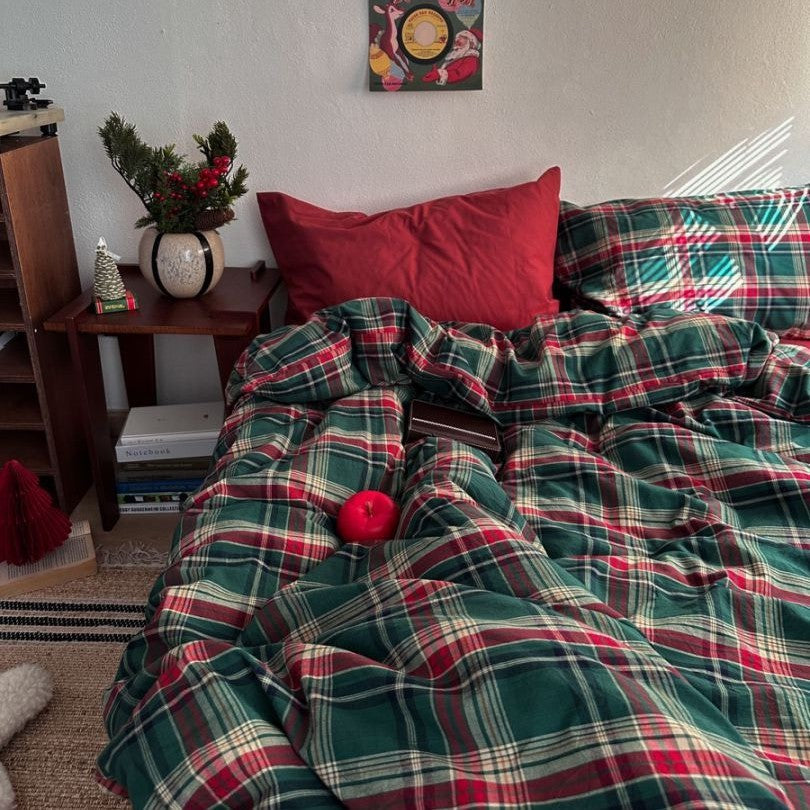 KTX-348691 Nordic Simple Plaid Cotton Four-Piece Bed Linen Set in Washed Cotton