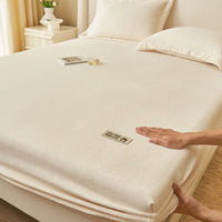HKM-350035 Solid Color Fleece-Lined Bedspread for 1.5m Bed in Modern Milk Fiber Design