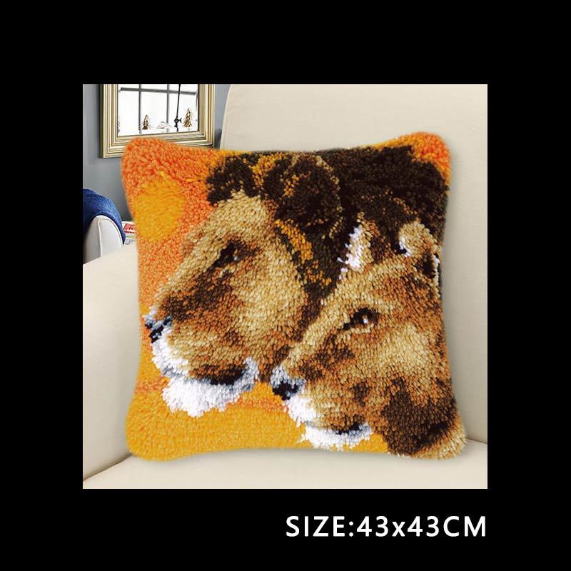 HKM-352147 Handmade Cartoon Wool Embroidered Pillow Cover DIY Material Kit