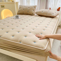 HKM-353811 Cotton Fitted Mattress Cover with Geometric Pattern in Various Sizes