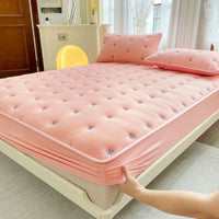 HKM-353811 Cotton Fitted Mattress Cover with Geometric Pattern in Various Sizes