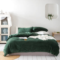 HKM-364691 Velvet Four-Piece Bedding Set for Winter Comfort