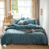 HKM-364691 Velvet Four-Piece Bedding Set for Winter Comfort