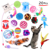 HKM-365459 A Variety Of Combinations Of Toys For Cats, Sticks And Mice