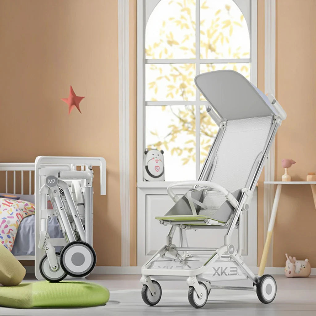 HKM-369491 Compact Lightweight Folding Baby Stroller with Detachable Canopy for Travel