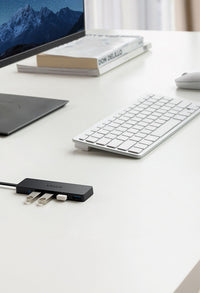 HKM-370643 Anker 4-Port USB 3.0 Hub with 200mm Cable Length, Compact Black Design