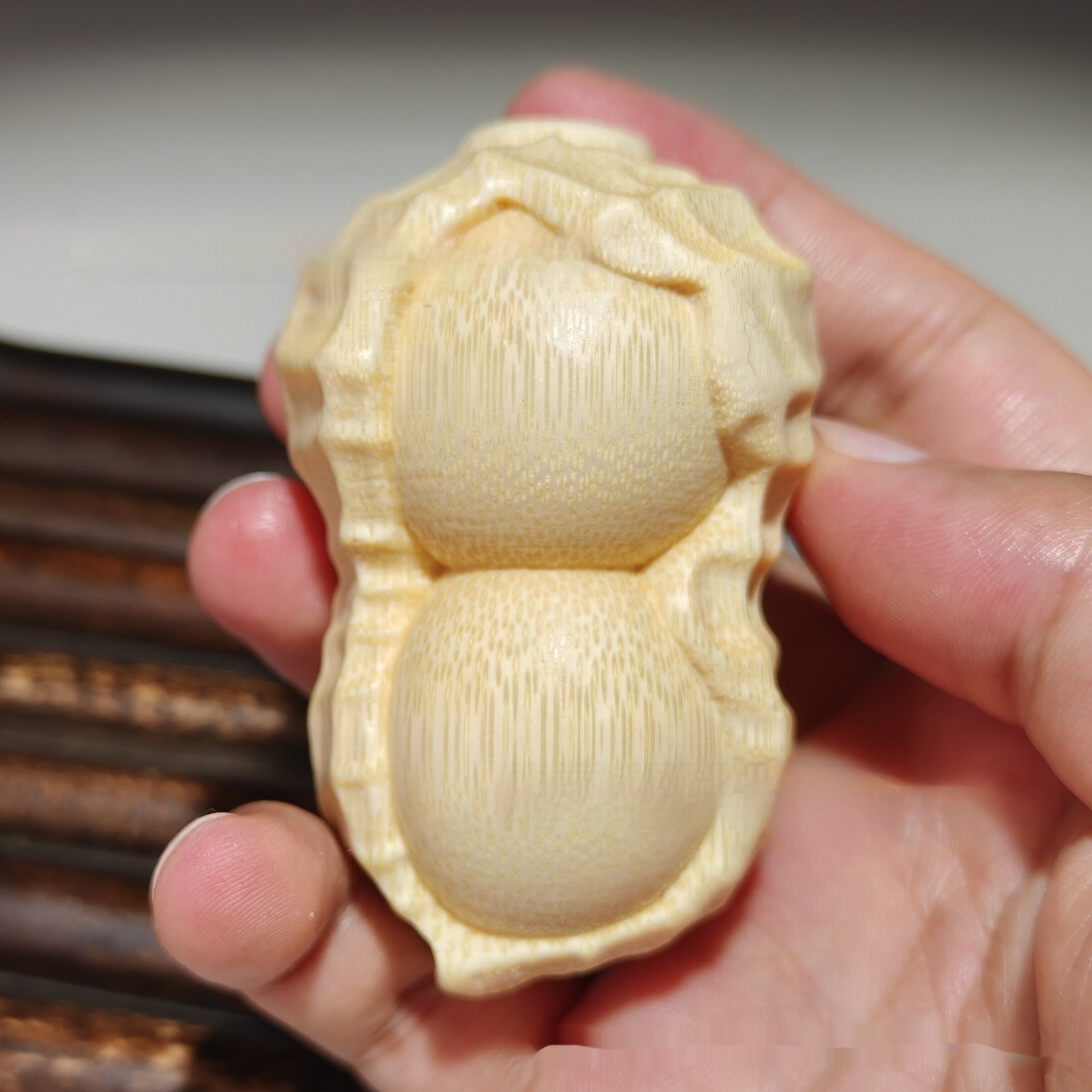 HKM-371539 Natural Bamboo Carving Peanut Ornament for Home Decor and Gifts