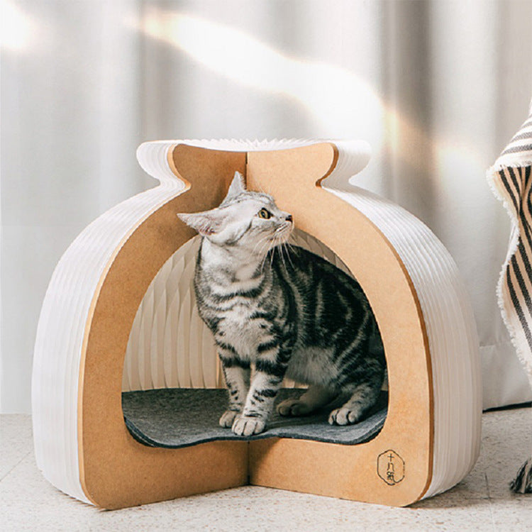 HKM-373971 Enclosed Cat House for All Seasons - Insulated Design for Winter Warmth