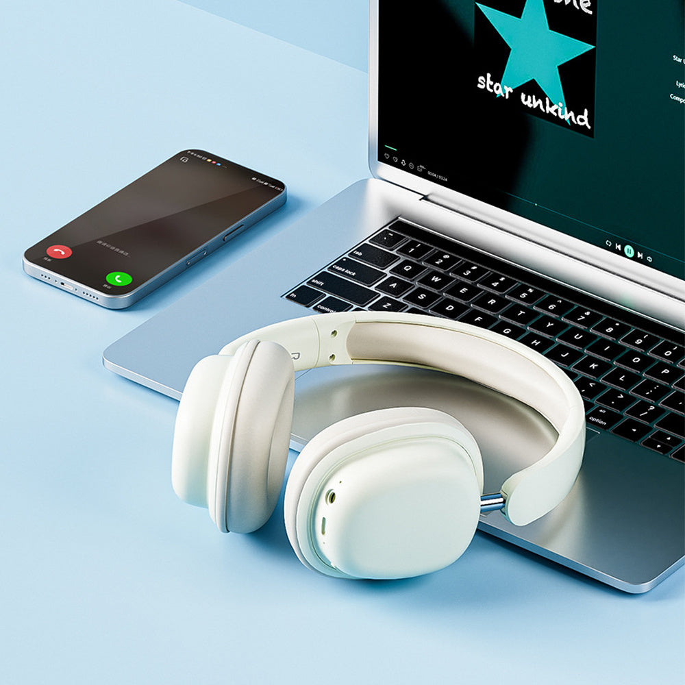 HKM-378259 Lightweight Foldable Wireless Headphones with Noise Reduction Mic and Bluetooth 5.3 Connectivity