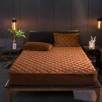 HKM-381651 Quilted Crystal Velvet Bed Sheet Cover - Non-Slip & Warm for Standard and Heightened Mattresses