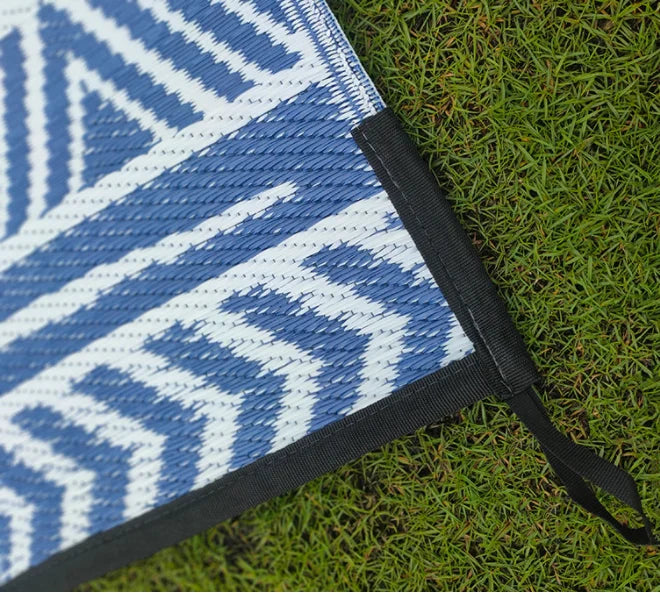 KTX-382163 Black and White Polypropylene RV Mat for Indoor and Outdoor Use