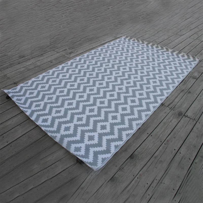 KTX-382163 Black and White Polypropylene RV Mat for Indoor and Outdoor Use