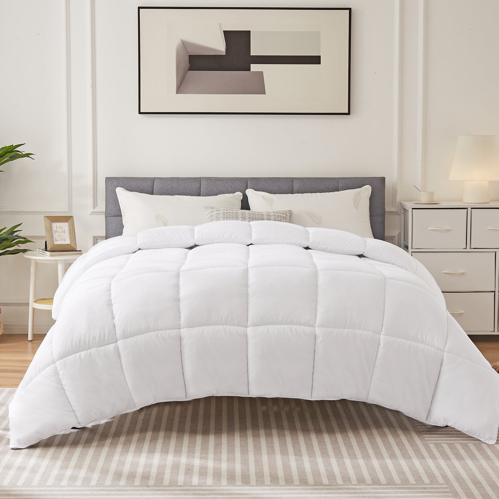 HKM-388563 All-Season Down Comforter - Soft, Warm Quilt in Queen and King Sizes